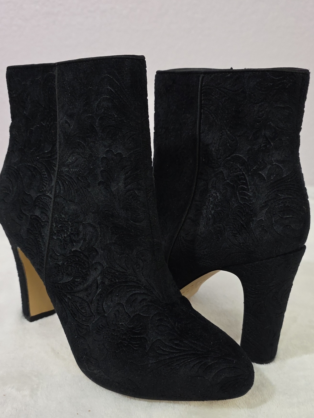 WHBM Black Embossed Floral Ankle Booties High Heel Side Zip Size 7